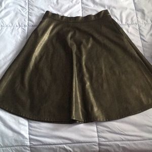 Size Large faux leather circle skirt